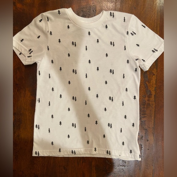 CHRISTMAS BUNDLE #2: 3 fun & festive boys shirts to mix & match - Picture 6 of 12